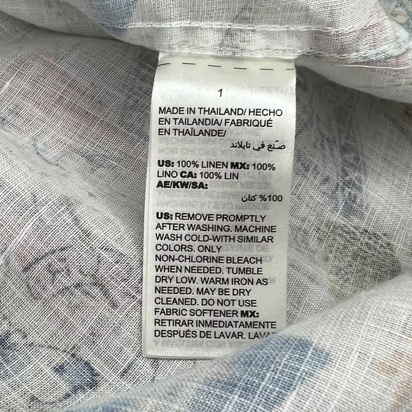 Chico's 100% Linen Novelty Print Button Up Size Medium Vacation Passport Travel - Picture 6 of 10